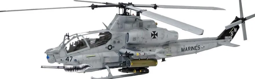 Academy 12127 USMC Ah-1Z Shark Mouth in 1:35 Academy 492127 Bausatz