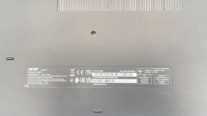 Acer Aspire 1 A115-32-C56R / / /3AK Bottom case Untere Abdeckung AP3A9000400