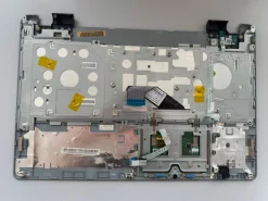 Acer Aspire E5-571G Palmrest / Handauflage Tastatur Touchpad QWERTZ AP154000920