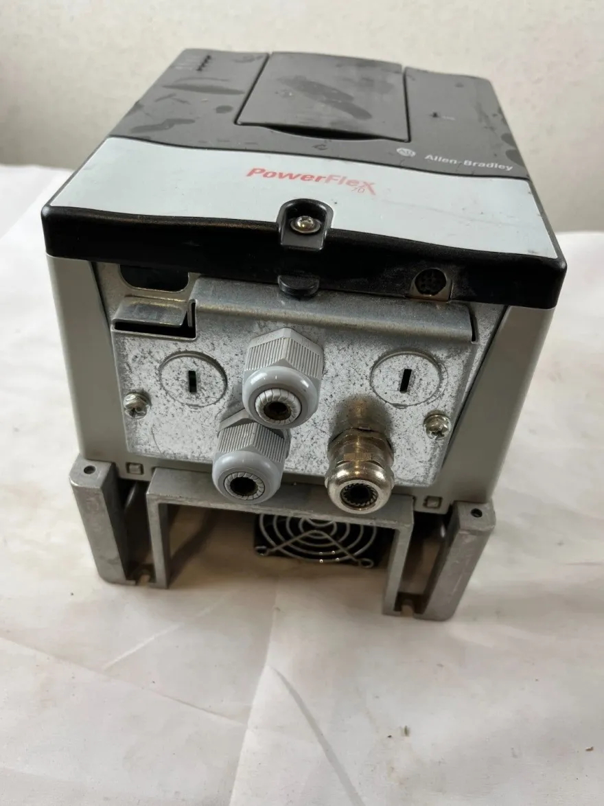 Allen-Bradley PowerFlex 70 20AC5P0A0AYNANNN VFD Drive 2kW 3HP New