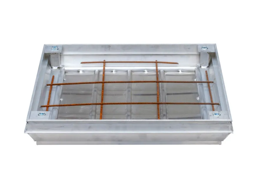 Alu Schachtabdeckung, Durchgangsmaß 600 x 600mm, neu, tagwasser-, gas- & geruchsdicht