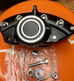 Banana Bremssattel Harley Davidson FL 72-84 Shovel 44006-80 ; 44000-78D vo. & hi