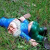 Betrunkener Gartenzwerg Harz Gartenfigur lustige Gartendeko