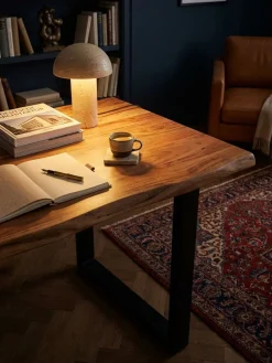 Bürotisch TARN Akazie Massivholz Baumkante Trapezbeine schwarz 120-200 cm breit