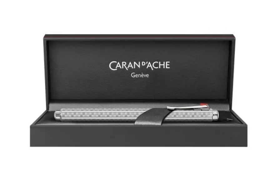 Caran d’Ache Füllfederhalter Ecridor Damier Silbergrau | Sonderedition
