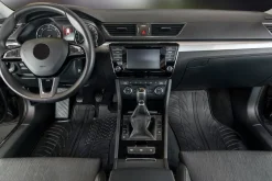 Design Gummi Fußmatten passend für VW T6.1 Transporter, Multivan, California 10.2019>