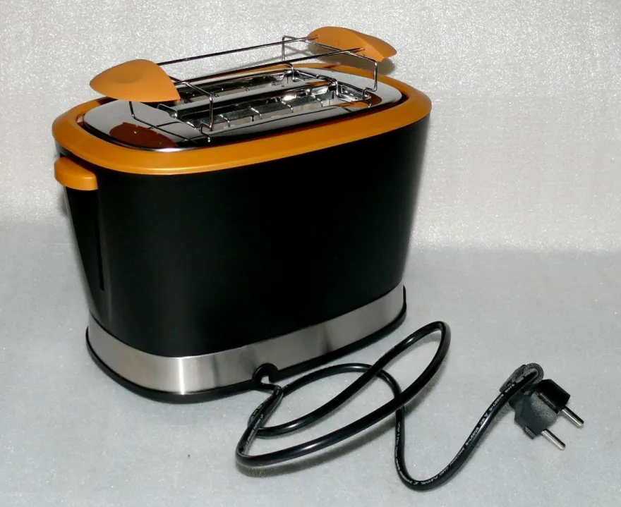 Emerio TO-108126.5 Toaster 820W Krümel Auftau Aufback Stopp Brotaufsatz BLK ORG