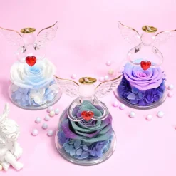 Engel Ewige Rose Figur Geschenk für Frauen in Glaskuppel Blauviolett