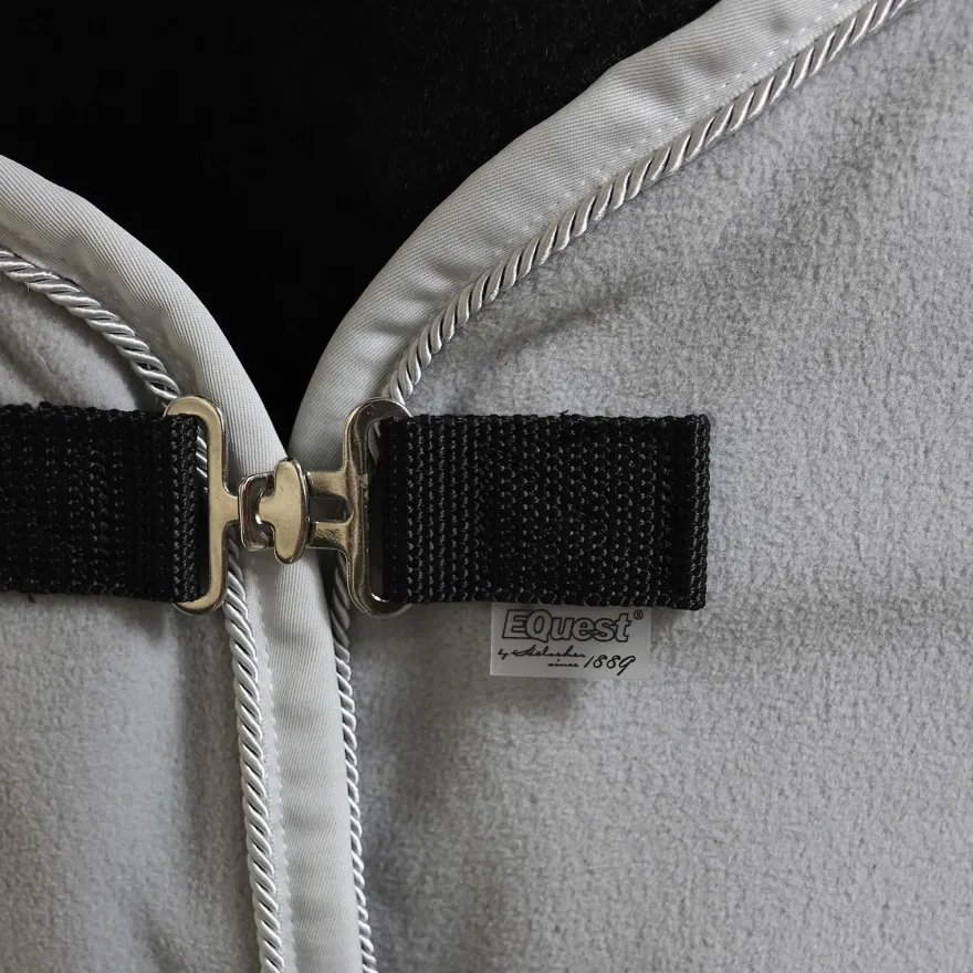 EQuest ALPHA FLEECE Abschwitzdecke für Pferde, grau - 145 cm