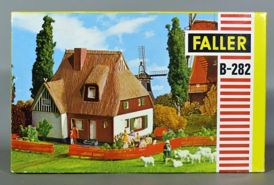Faller H0 B-282 Friesisches Landhaus Haus mit Reetdach Küste 50er/60er Jahre NEU OV