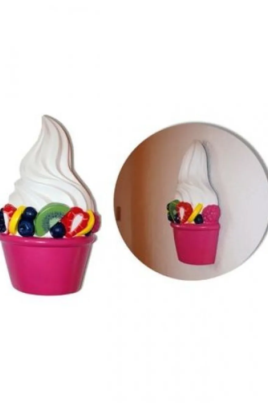 Frozen Joghurt im pinken Becher Wanddeko vergrößert 50cm fér draußen aus Polyresin