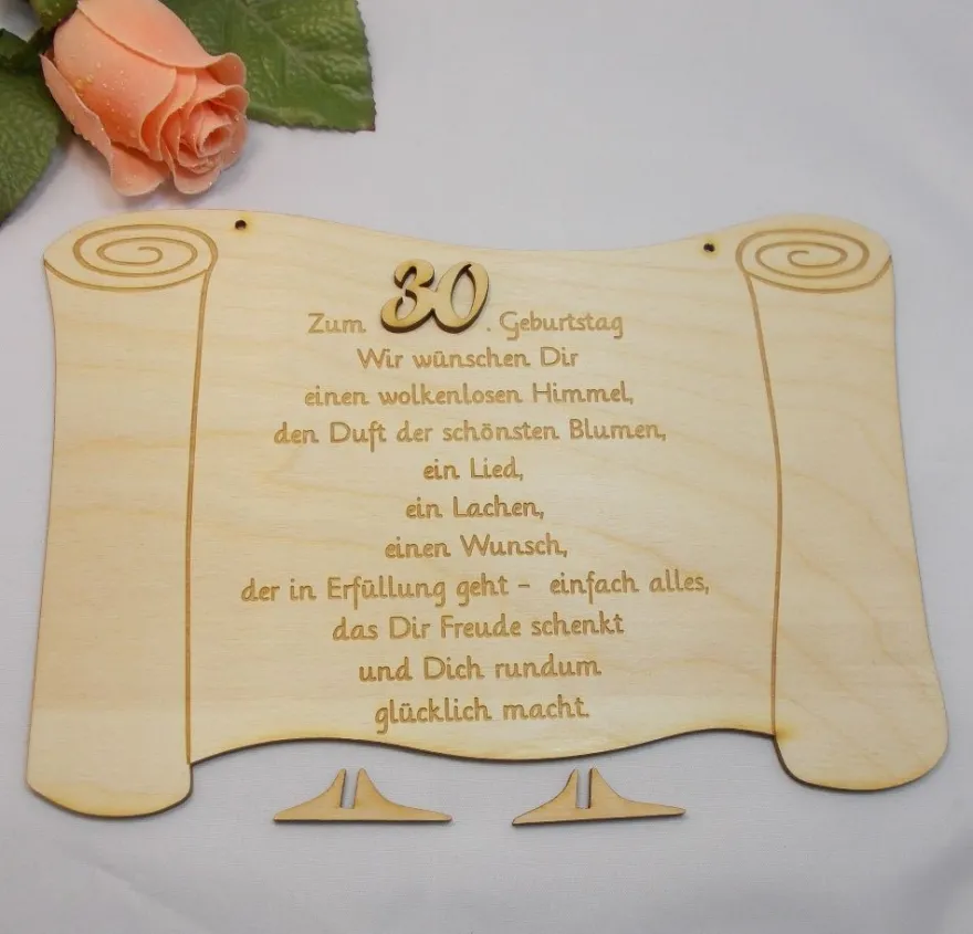 Geschenk zum Geburtstag Glückwünsche graviert auf einem Holzschild Geb Zahl 30