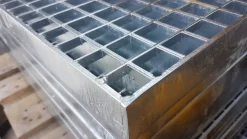 Gitterrost 400x1000 x 30/30 Tragstab 40/4 mm Befahrbar für Waschanlagen Schwerlast