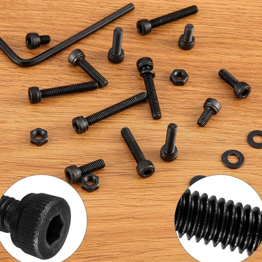 HonQiShiMY 540M4 Schrauben-Set M4 Sechskant, Schwarz Vernickelt, 540 Teile
