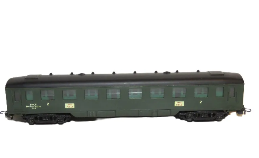 Hornby 7330 733 - Personenwagen 2. Kl. SNCF 20031 Paris Lille - Reisezugwagen