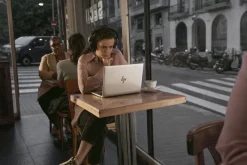 HP EliteBook 8 G1i Notebook Next Gen AI - 174°-Scharnierdesign - Intel Core Ult... -><noscript><img width=
