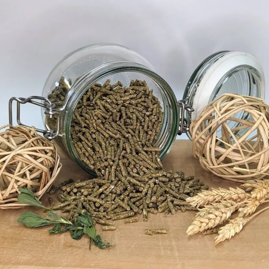 Kaninchen Pressfutter 4 kg Kaninchenpellets als Alleinfutter für Zuchtkaninchen