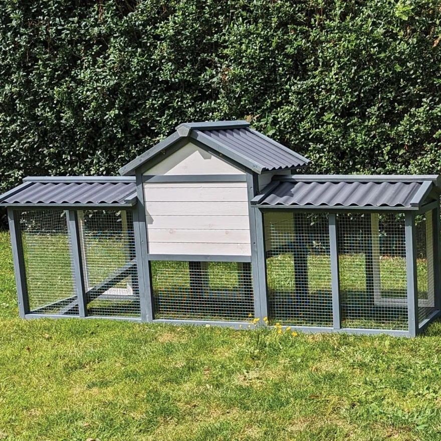 Kaninchenstall Picasso grau weiss mit PVC Welldach