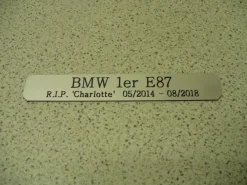 Kleines Namensschild für Modellständer - BMW Isetta
