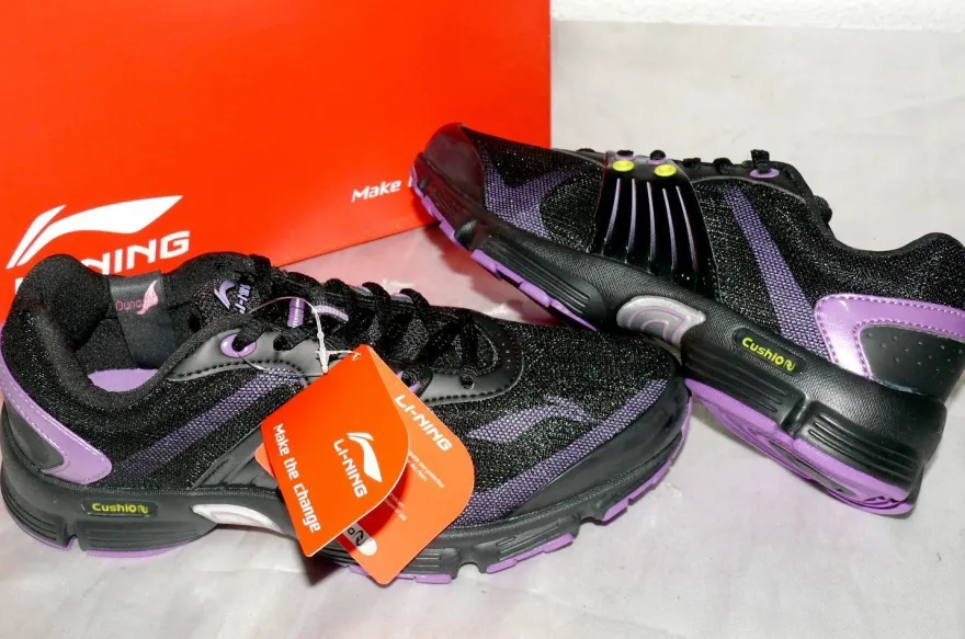 LiNING D554 A.W.S Cushio Mesh Sport Schuhe Fitness Sneaker 36 41 BLK Violett