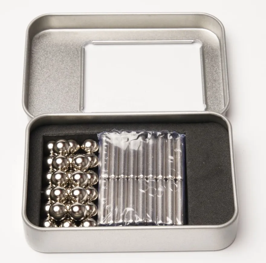 Magnetisches Konstruktionsset (36 Stangen, 27 Kugeln) - silber - Neocube 216 Magnet