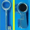 Möbelschlüssel JuNie vernickelt, Nutzlänge 42 mm, Bart 8 x 8 mm, Nut 1