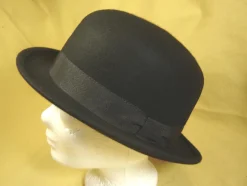 Melone schwarz oder grau stylisch mit Band Herrenhut Musiker Hochzeit Zaubern