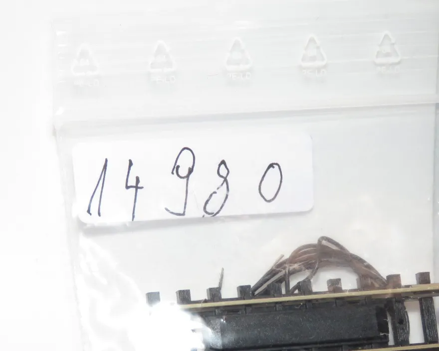 Minitrix Trix 14980 - Kontaktgleis mit Magnetschalter - Spur N - 1:160