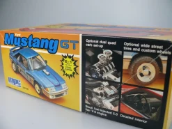 1:25 Modellbau ERTL/MPC 6211 'Ford Mustang GT two in one', neu