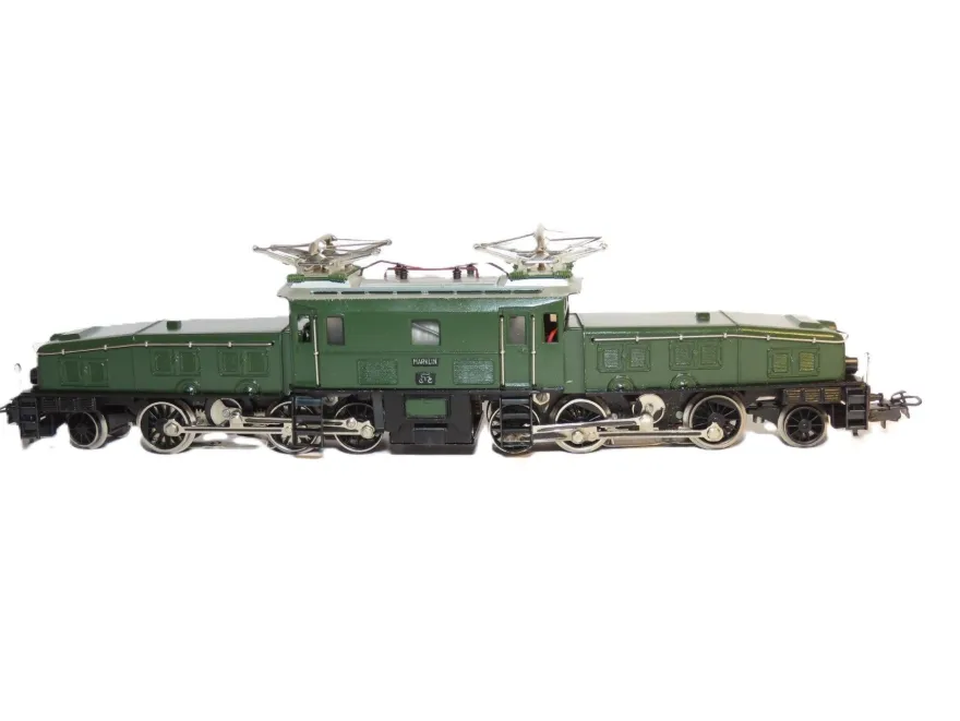 Märklin 3015 - E-Lok - Schweizer Krokodil - Type 9 - BR Ce 6/8 SBB - HO - 1:87 - OVP