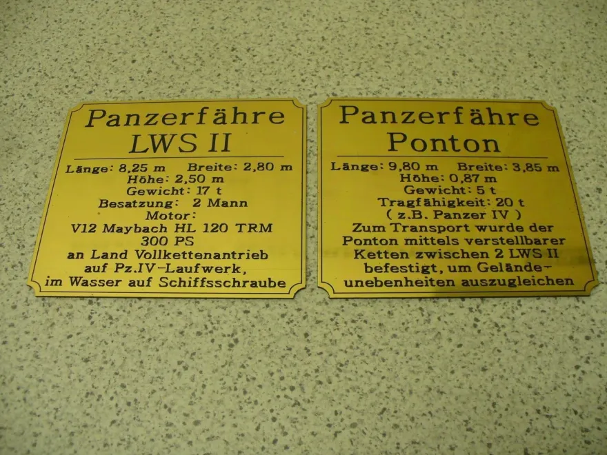 Namensschild für Modellständer oder Diorama - Panzerfähre Ponton