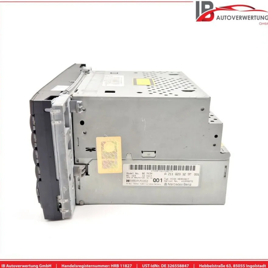 Navigationssystem Display Radio A2118203297 BE7039 Mercedes E-KLASSE S211 E280