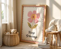 Poster Kinderzimmer Blume · Keep Growing Spruch · Liebevolle Deko mit Botscha