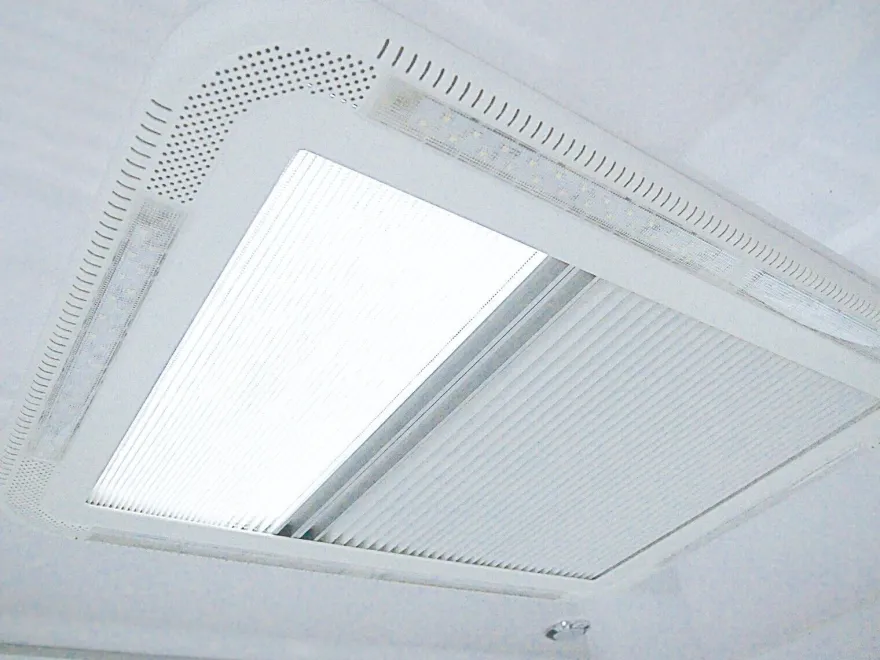 PrimeVan Dachhaube 700x500 mm mit LEDs und Zwangsbelüftung