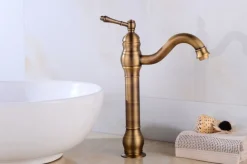 Retro Messing Wasserhahn SUAM - Antik gebürstet, ca. 30 cm Vintage Bad Armatur