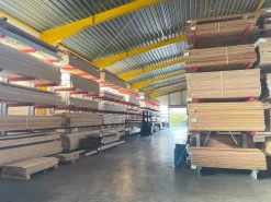 Rhombusleisten 30°, 21 x 95 mm, Sibirische Lärche A/B Sort, Komplettset 10-90 m²