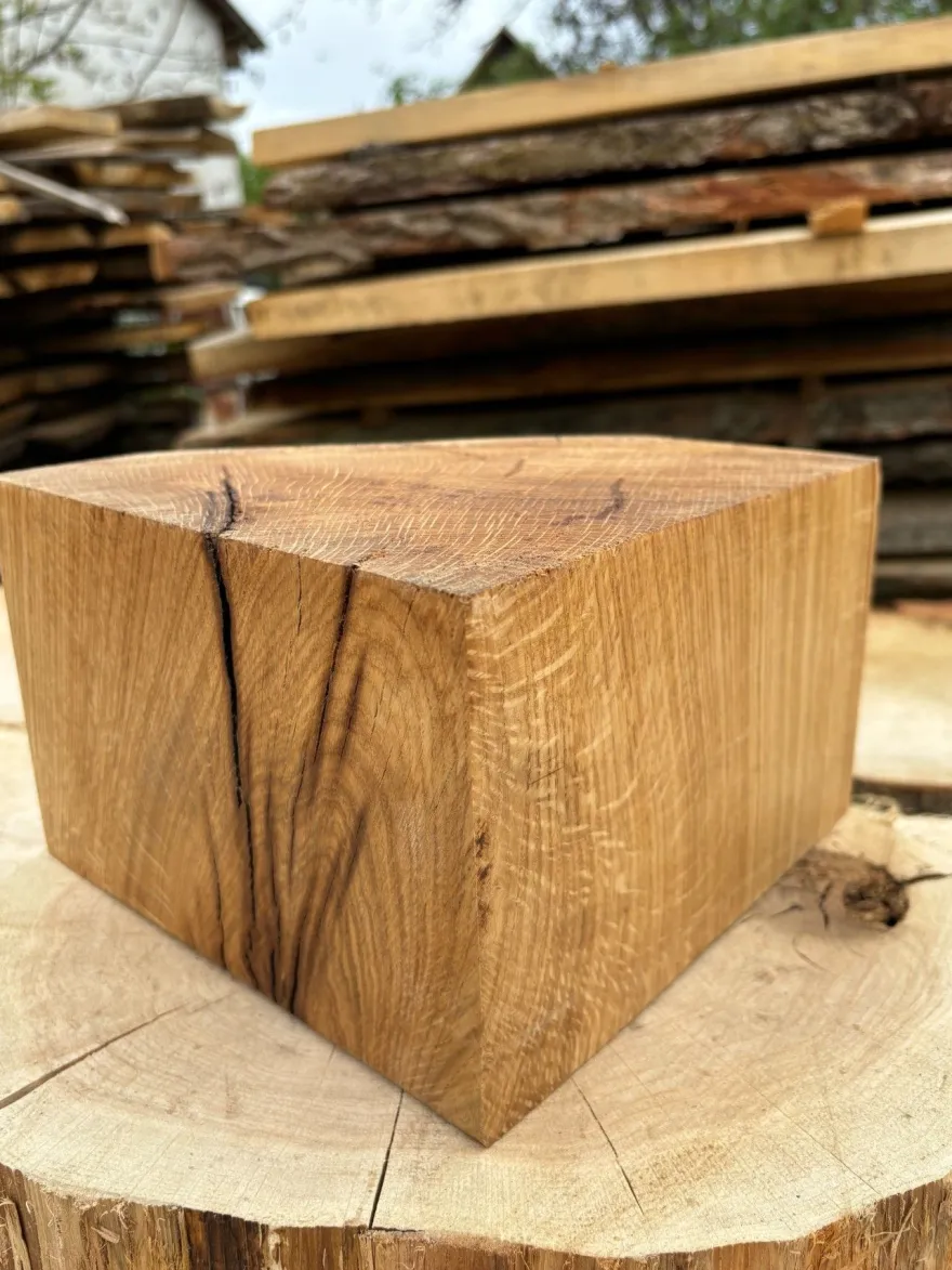 Rustikales Eichenholzstück 21x21x14cm, Auslauf, ein Stück, geschliffen und geölt