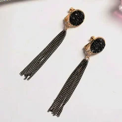 Schmuck, Damenohrringe, lange schwarze Ohrringe mit Quasten