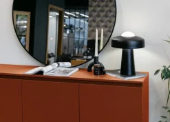 Selsey Bemmi - 3-trige Kommode, Ziegelrot mit Metallbeinen, 150 cm