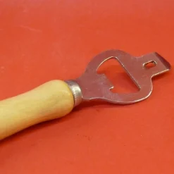 26 Stück Flaschenöffner Dosenöffner Locher Bieröffner mit Holzgriff Buche Restposten