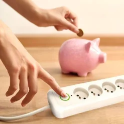 Steckdosenleiste Weiß 4 Steckdosen 3m Verlängerungskabel 4xUSB Schalter und Erdung