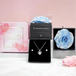 Sunia Ewige Rose Konservierte Blumen mit Herz Halskette Geschenk für Frauen