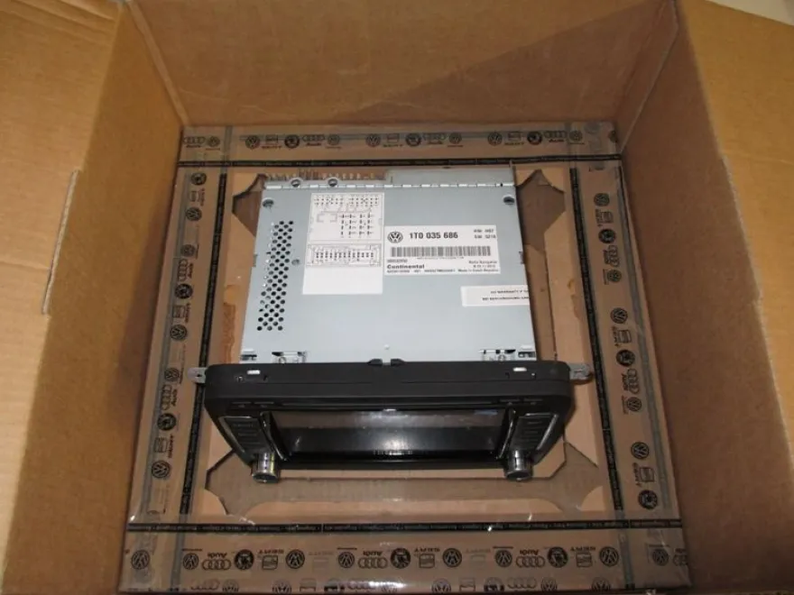 VW RNS510 MFD3 Navigation SSD neu 1T0 035 680 P 1T0035680P