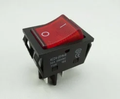 Wippenschalter rot 30A 250V mit Wasserdichte Abdeckung, 4pin beleuchtet