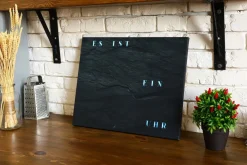 WordClock Jupiter 2.0 - Phantom Slate Edition (50×40cm) - Handgefertigte LED Uhr