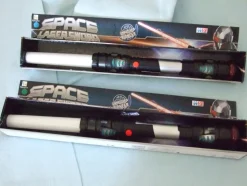 2 x Spielzeug
