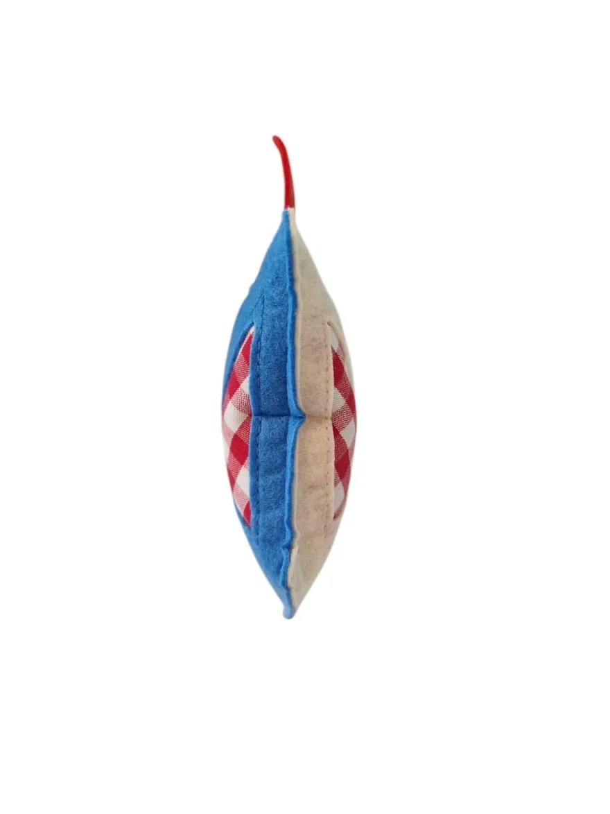Zauberhafte Baby Rassel in Segelboot-Form aus Baumwolle / /olyester in Blau Beige