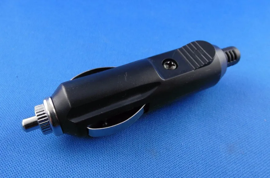 Zigarettenanzünderstecker zum Löten Reparaturstecker für Kfz Lkw Auto 12 - 24 V